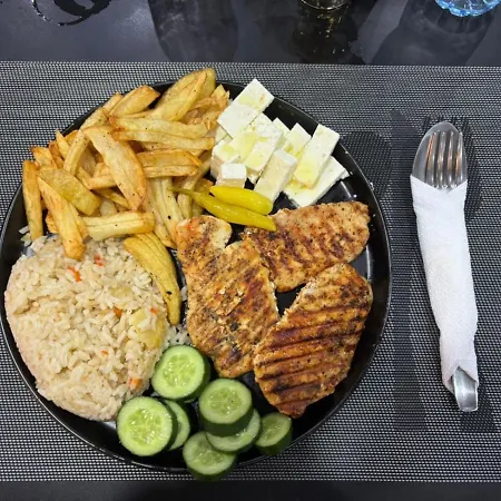 Gysi`s Hotel&restaurant - Near Tirana Hotel Tapize