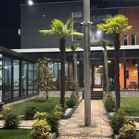 Gysi`s Hotel&restaurant - Near Tirana Hotel Tapize