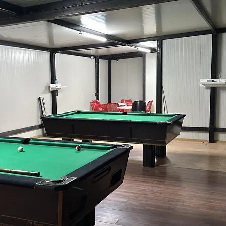Hotel Gysi`s Hotel&restaurant - Near Tirana